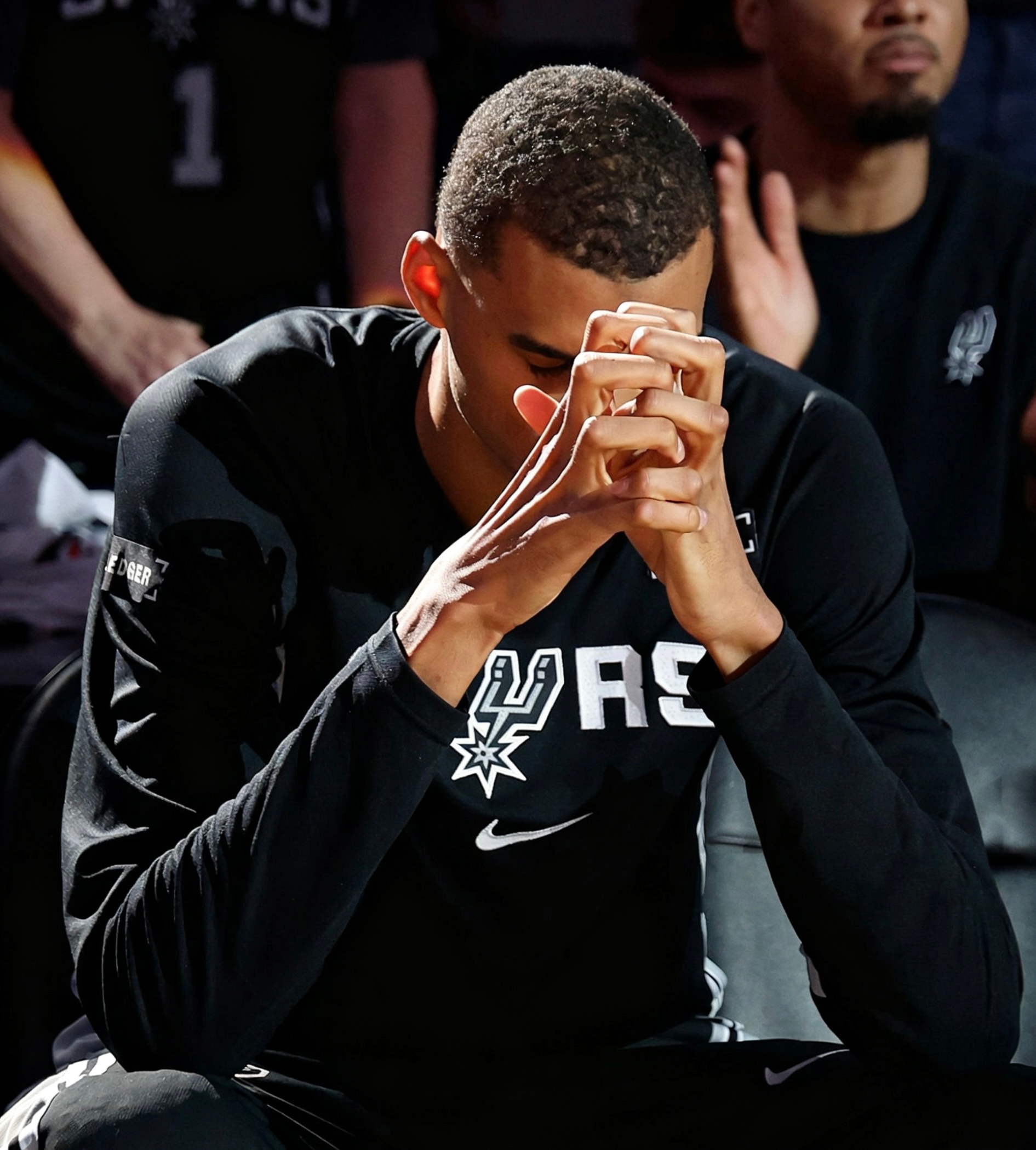 晚安马刺 有的花在初春盛放，有的花在暮春吐蕊，人生从不是统一标准的赛场，不要看见