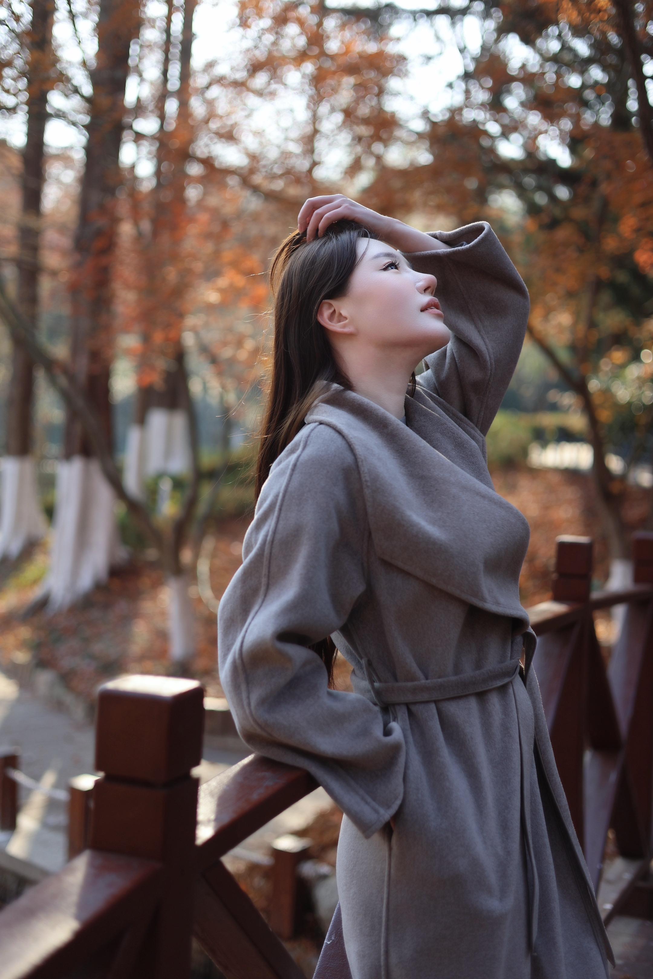 经历会让我越来越成长 越来越强大 越来越坚韧   我照单全收 我坚信一切都值得