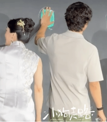 到底转哪边咪要转晕了 笨冒烟了哈哈哈哈哈哈哈哈哈哈哈哈哈哈哈哈哈哈哈哈哈哈 ​​