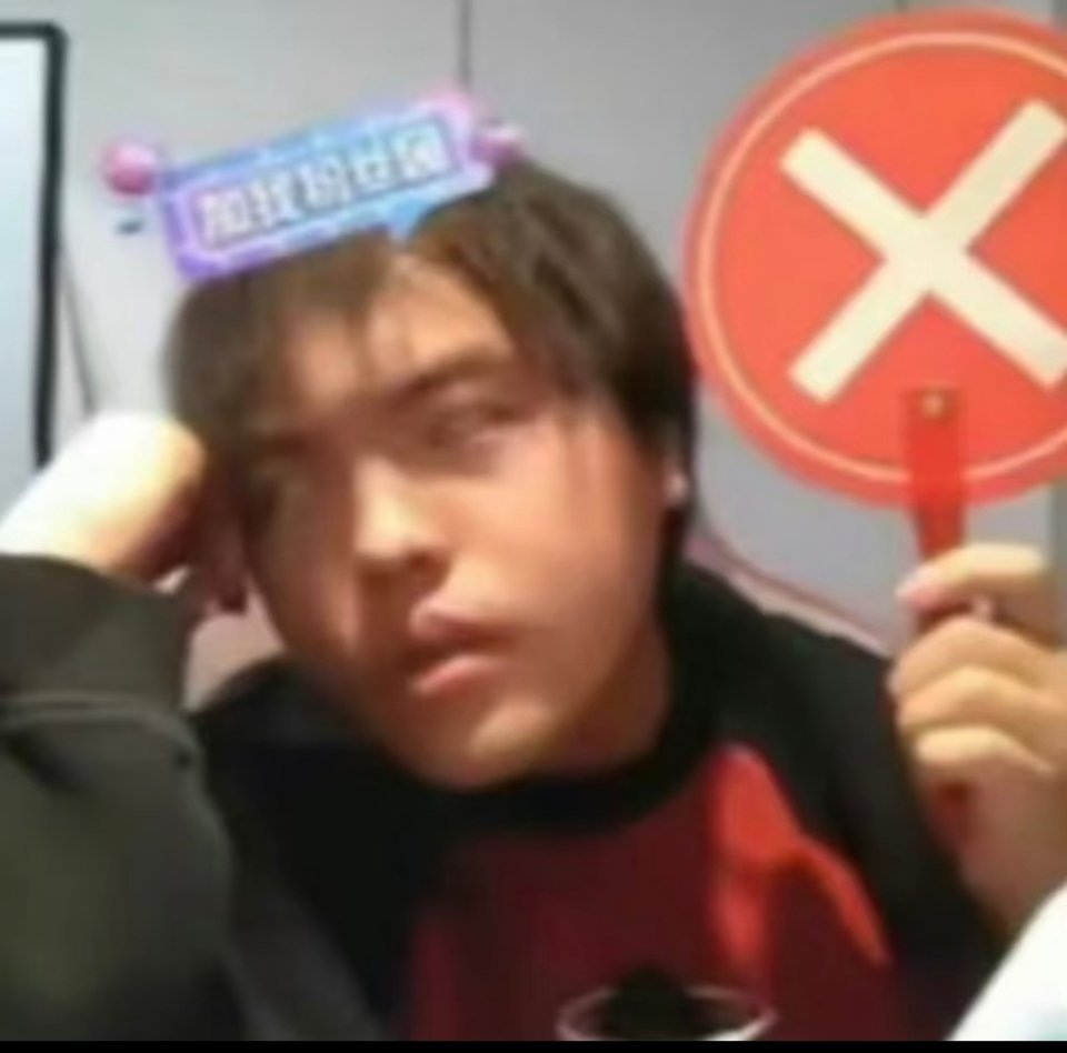 亲爱的x女主和男一就是典型的你伥鬼朋友，小的时候因为他的身世被他妈打，长大了他当