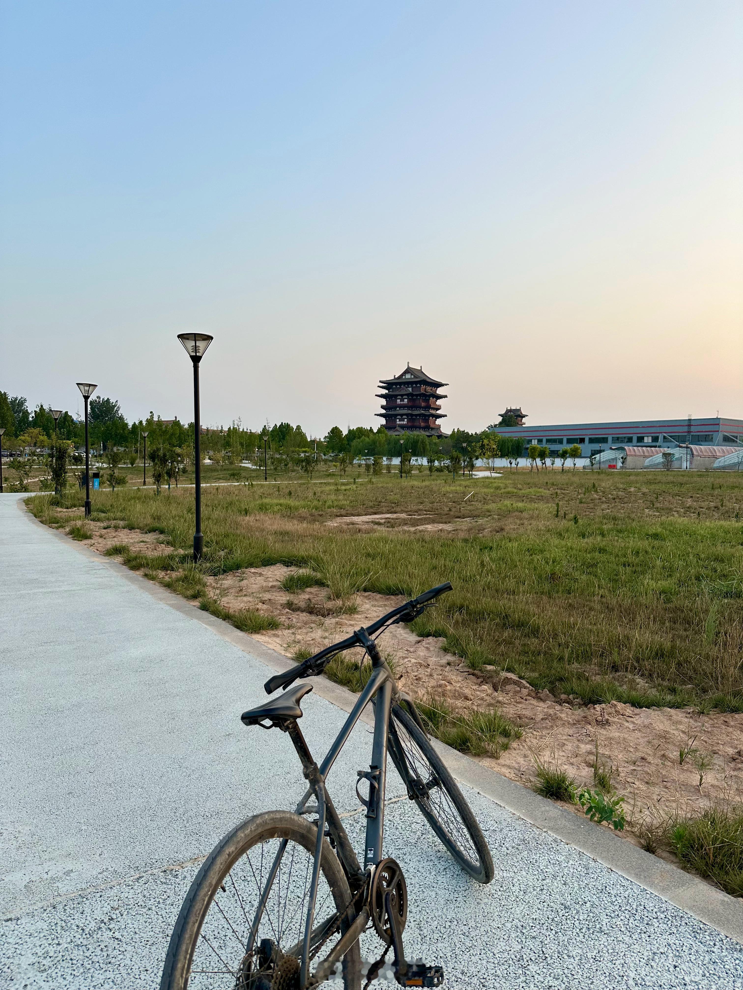 要减肥就不能买电动车如果管住嘴，骑自行车久了能减肥[doge] ​​​