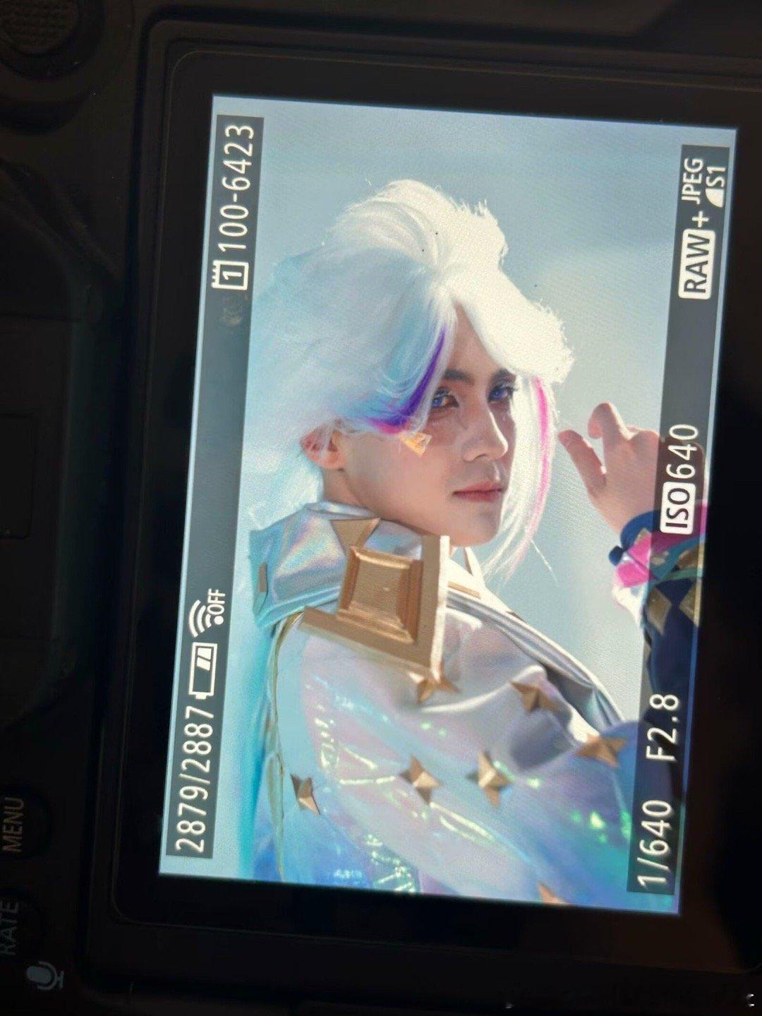 cosplay[超话]  不是场照就是正片 真是太嗨皮了呀.接下来的几天各种活动
