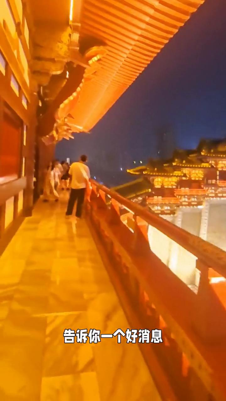 七夕夜游洛阳，登顶应天门观盛世。
朋友们，这里是河南洛阳的应天门。应天门是隋唐洛