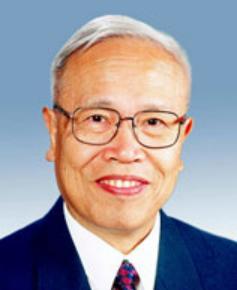 86岁的“北大院士”姜伯驹语出惊人：“不是别人要卡我们的脖子，而是我们的教育困住