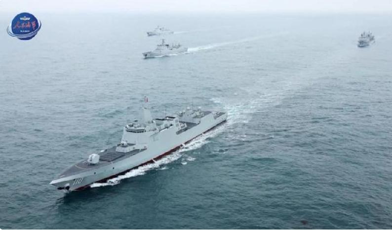 中国的055大驱成了全世界都想抄的作业，原因很简单，它实力太猛。
它平台规格就赢