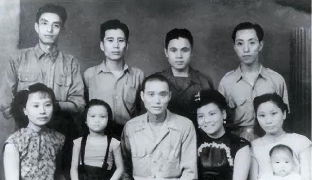 1949年，国民党败局已定，蒋介石退守台湾前夕，密令军统头子毛人凤执行一项绝密暗