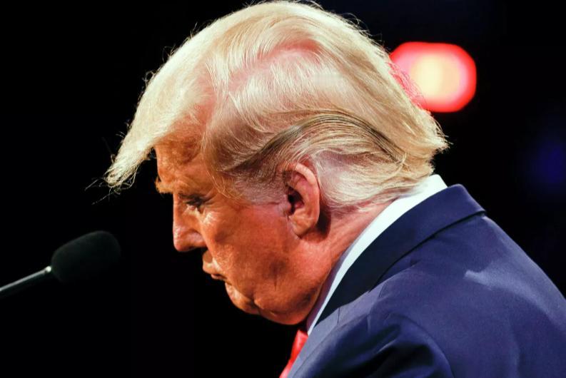 果不其然！

卡尼还没回国，特朗普就憋不住了！

特朗普直接隔空放话，说加拿大会