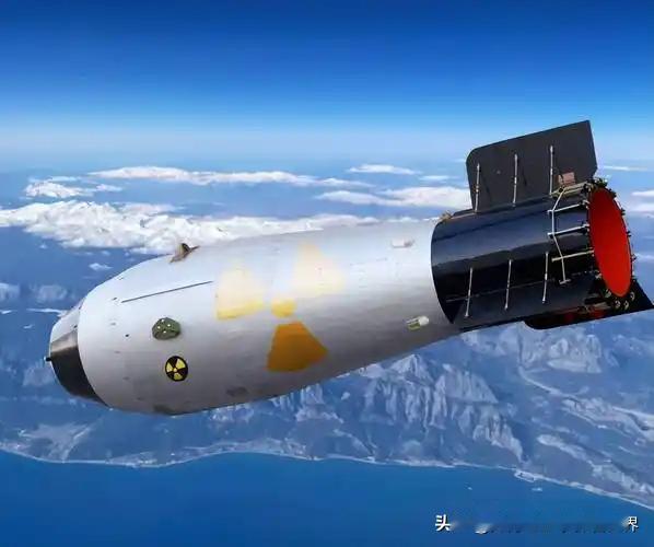 很多人不理解，这一年，我们搞了盛大的阅兵，六代机也飞了，福建舰也入列了，按理说全