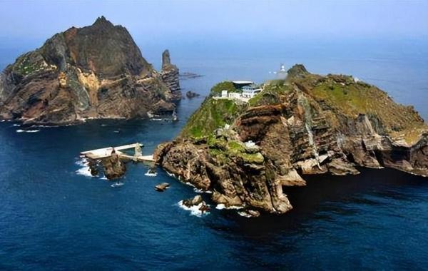 日本新版外交蓝皮书再提独岛归属，韩国外交部当天召见日本驻韩公使，当面提出严正抗议