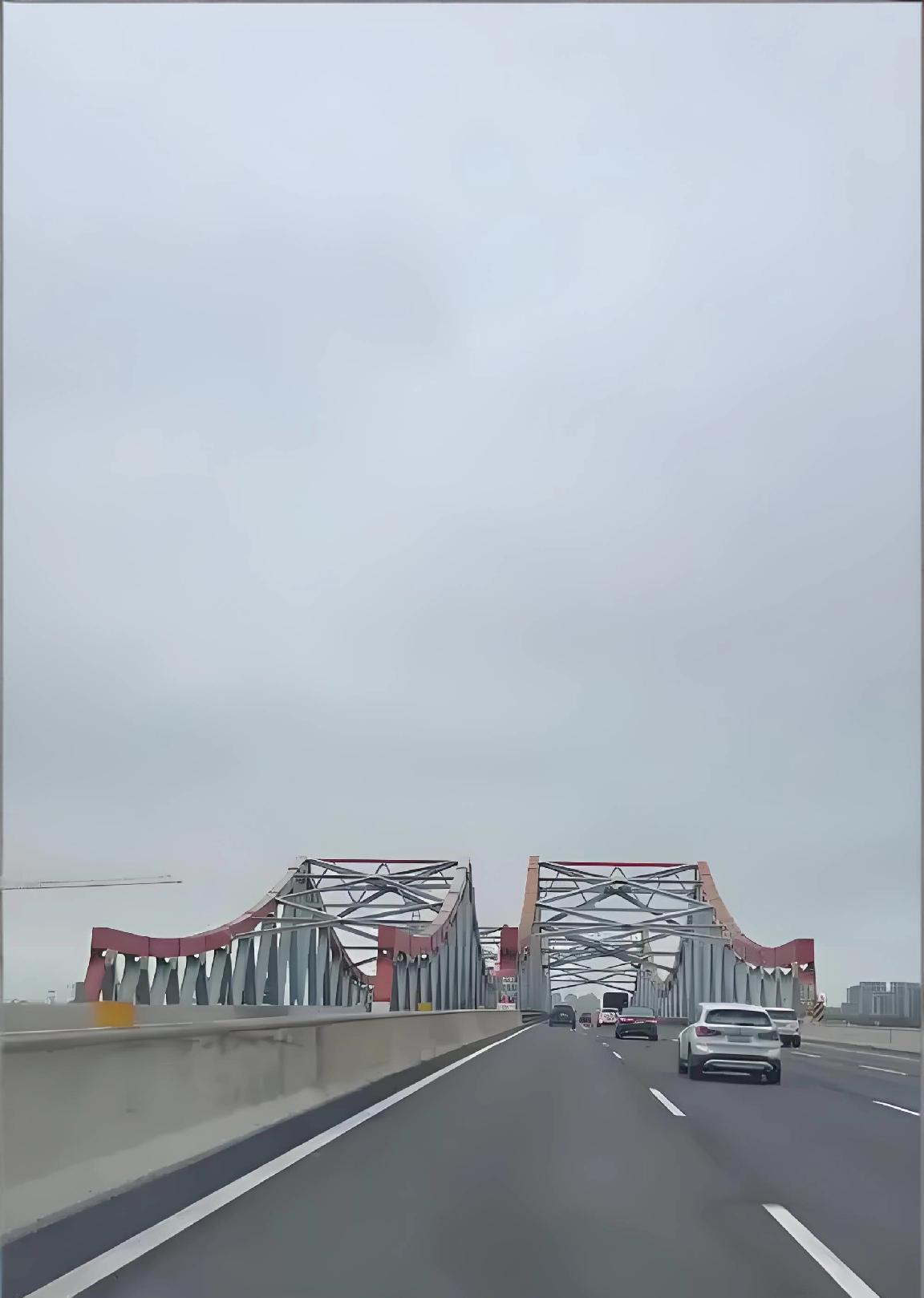 肥西的老乡，你天天走的合安公路花子岗段，脚下的每一寸土地，都藏着88年前，一群肥