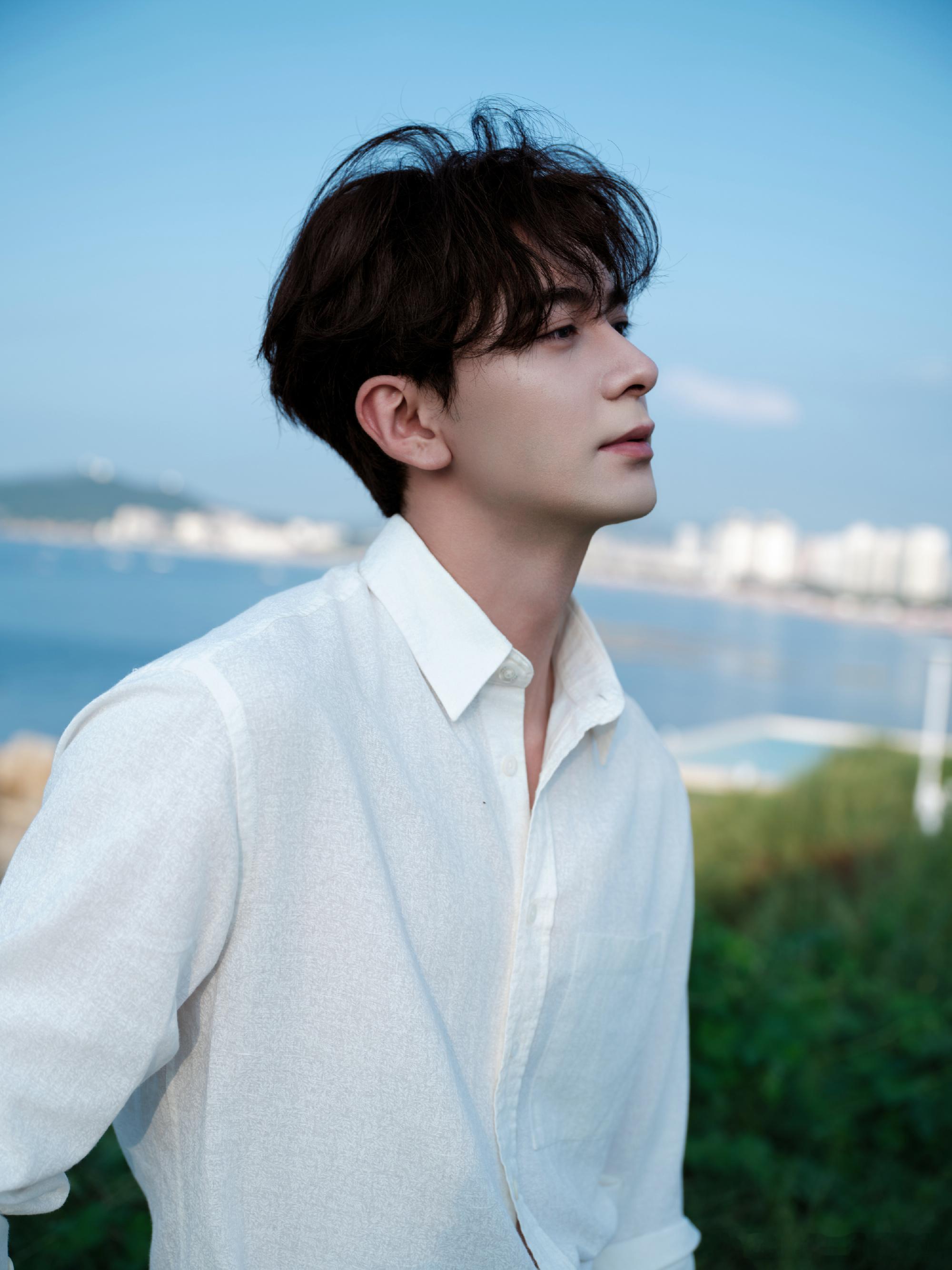 陈星旭海边大片，是真纯洁啊，还有泳池，游泳大片是不是可以安排一下 ​​​