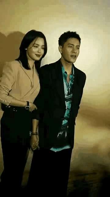 大庭广众下，陈坤突然这波操作，是不是过于明显了？

一次，陈坤参加活动，按照举办