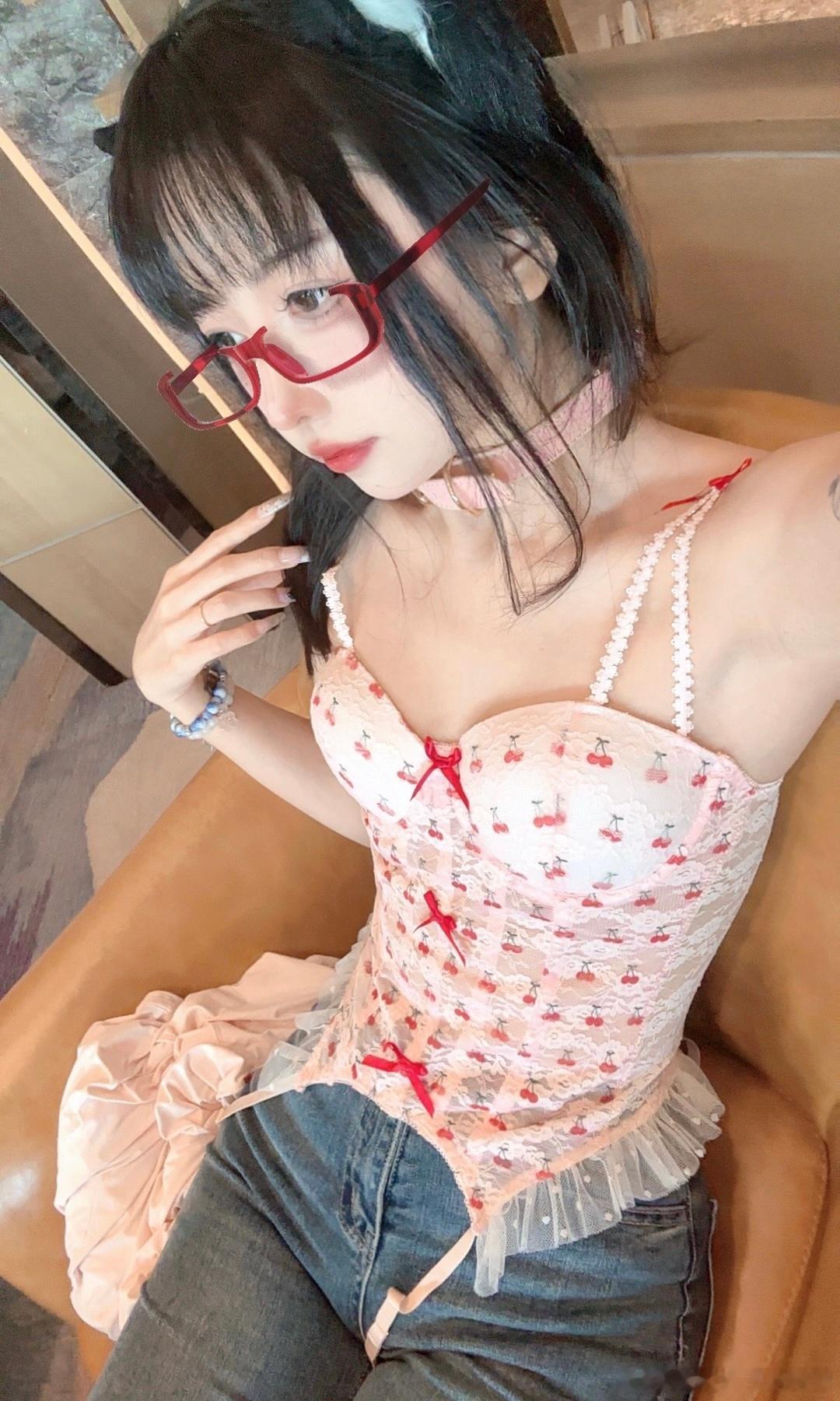 叫妈妈还能不理你吗 蠢货 ​​​