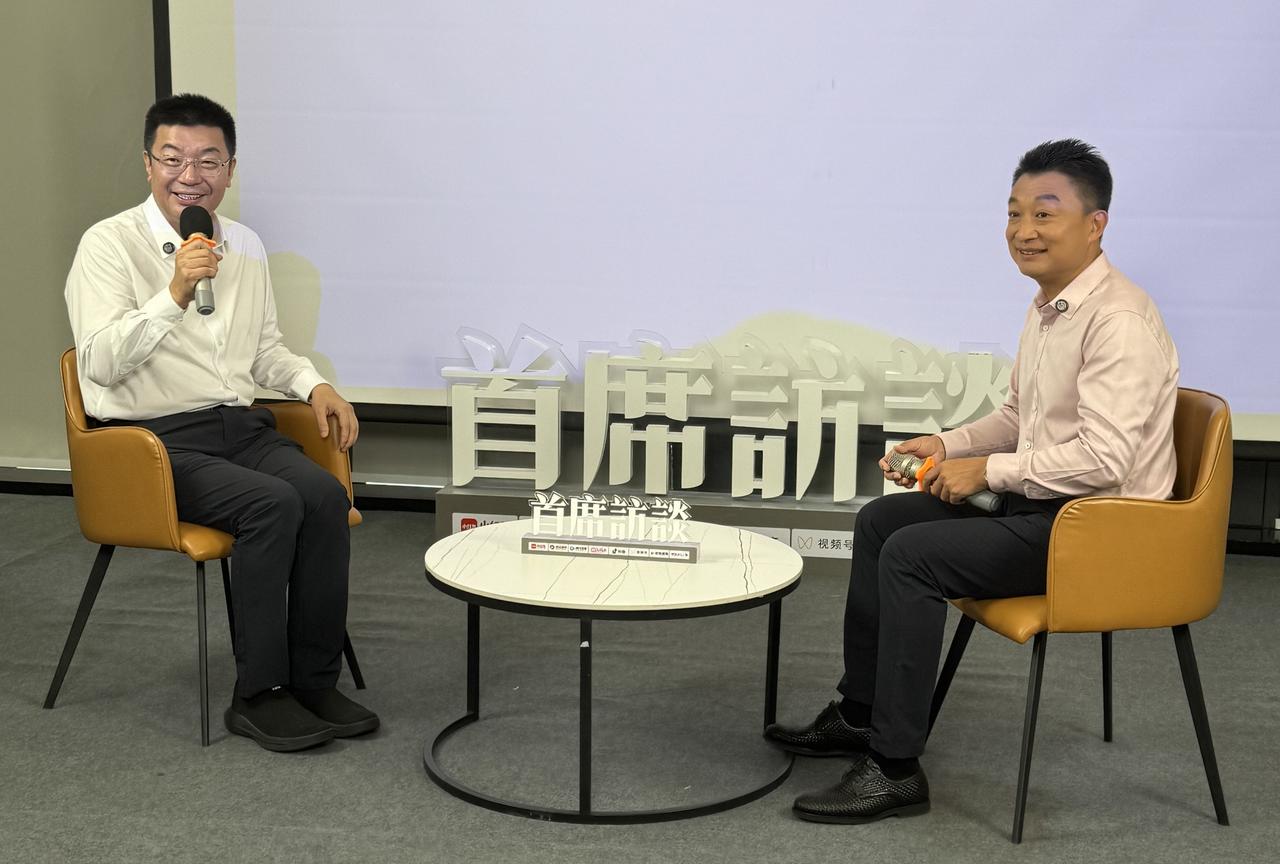 《首席访谈》：分众传媒创始人江南春[玫瑰]等电梯时，看广告吗？