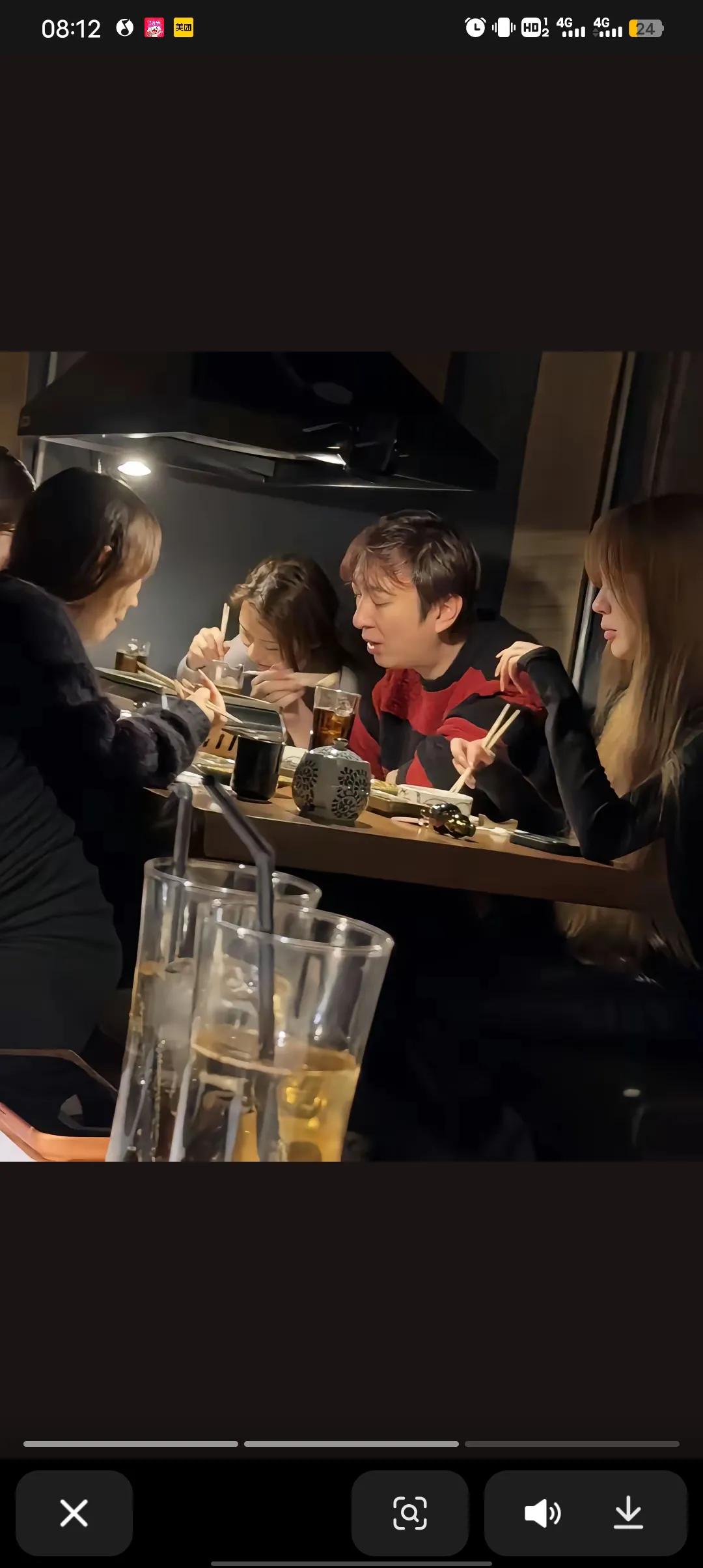 还是人家王思聪活明白啦！我只要不沾毒不沾赌少创业，我得钱就花不完。
王思聪 王思