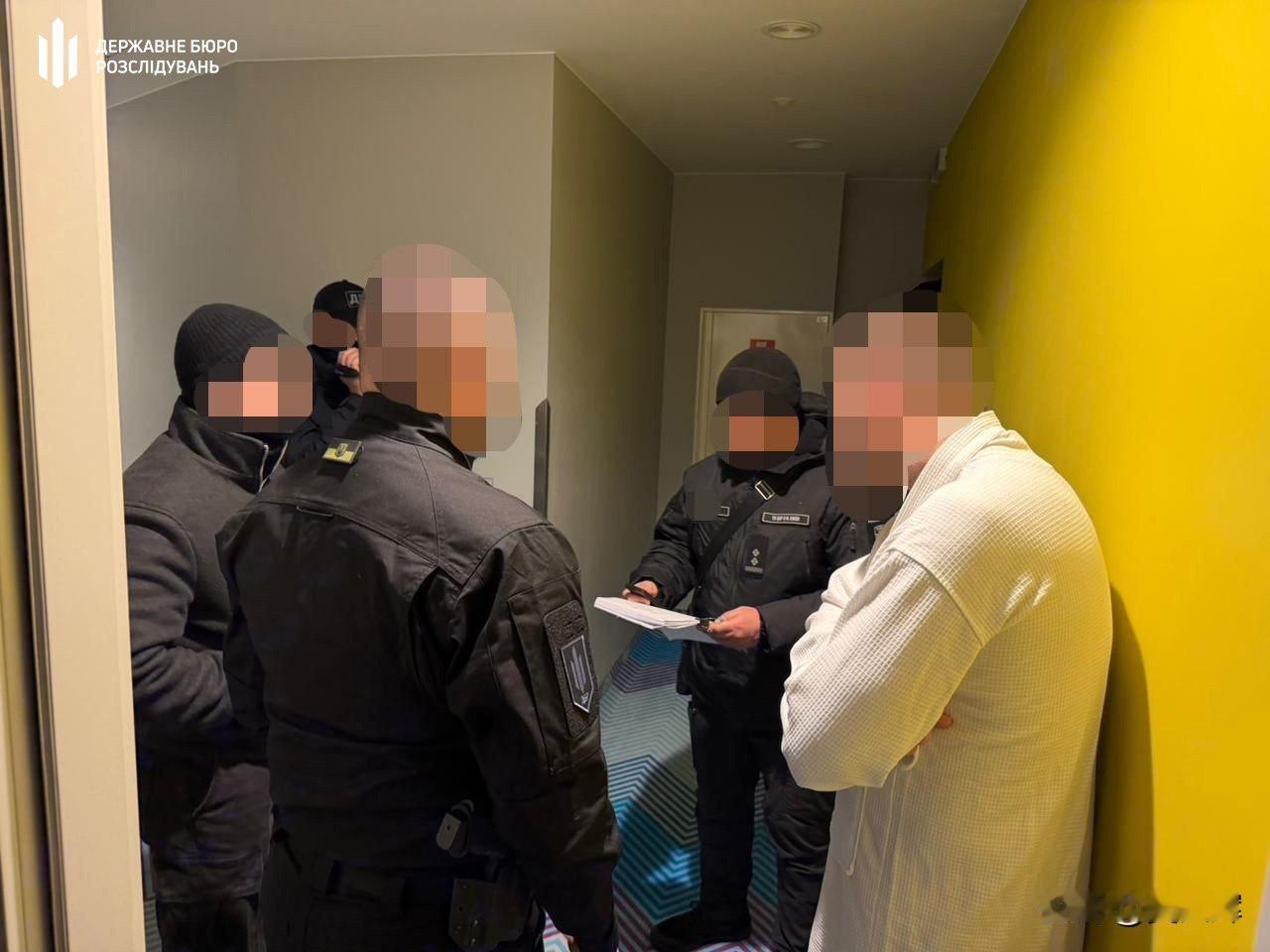 乌克兰国家调查局通报：基辅州征兵和社会支持中心军官涉嫌虐待应征入伍者。调查显示，