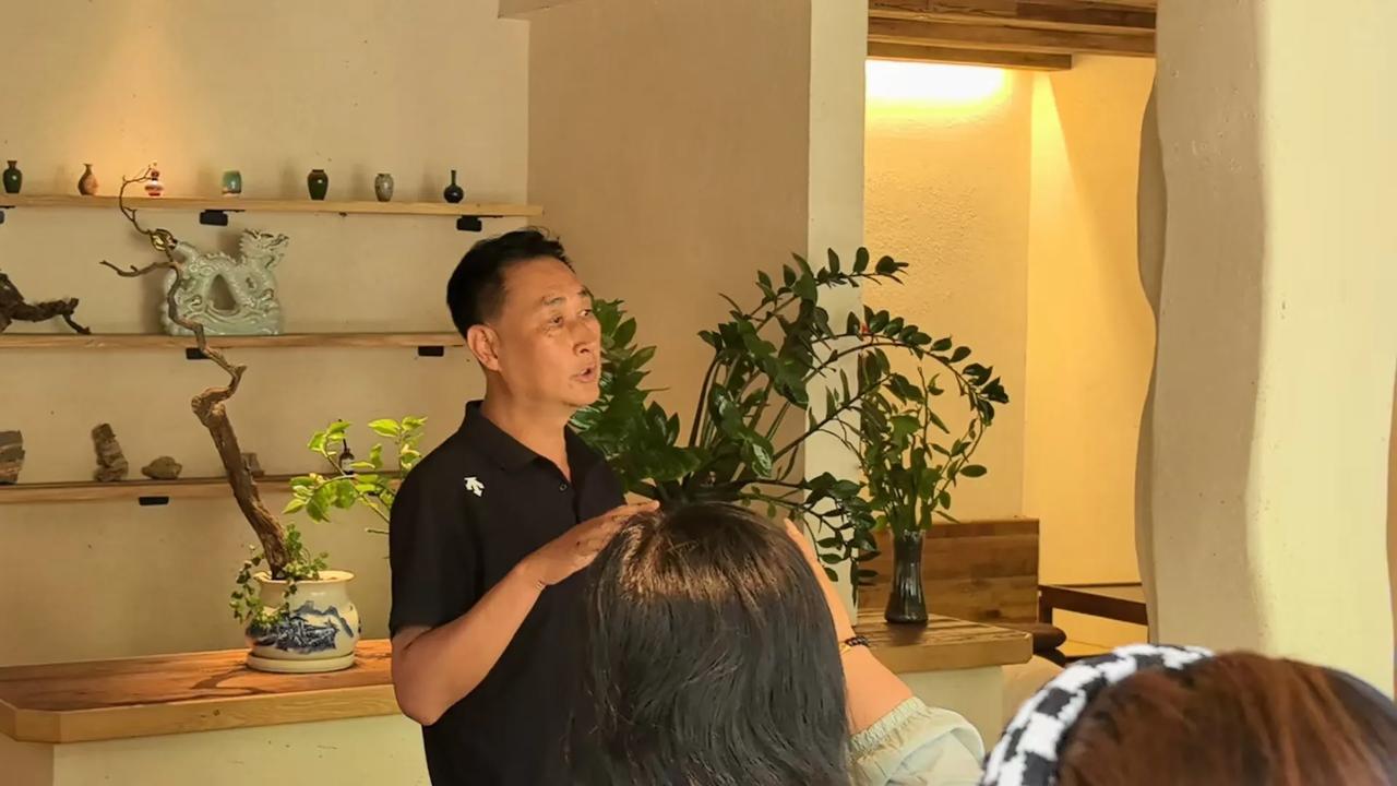 “推窗见景、闭门品茗”的田园生活场景——

​西果园镇拙舍草庐民宿农旅融合的全龄