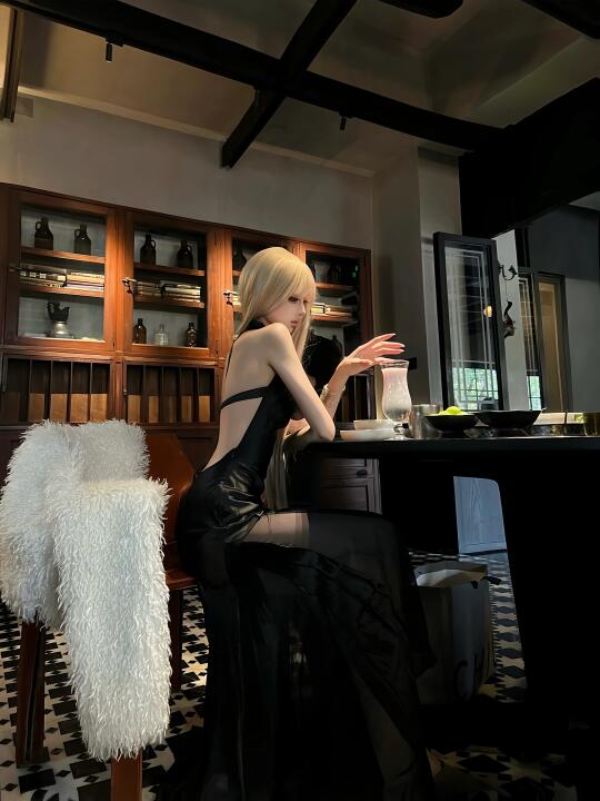 Beautiful artistic treasure🖤💋