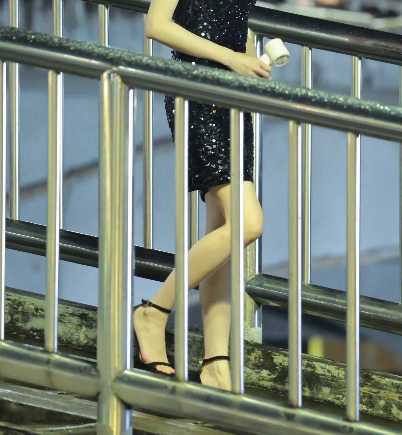 👠 