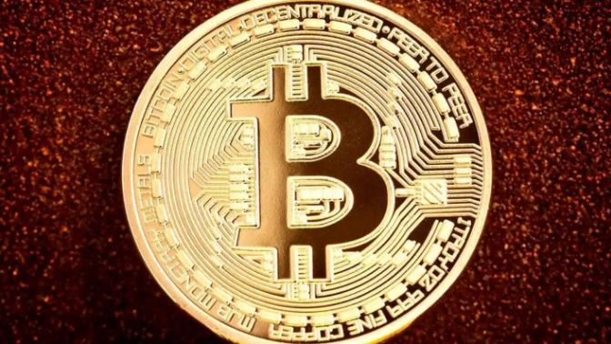 中国迟迟不接比特币，美国还能撑多久？这么说吧，要是我们不接盘，比特币的市价还有得