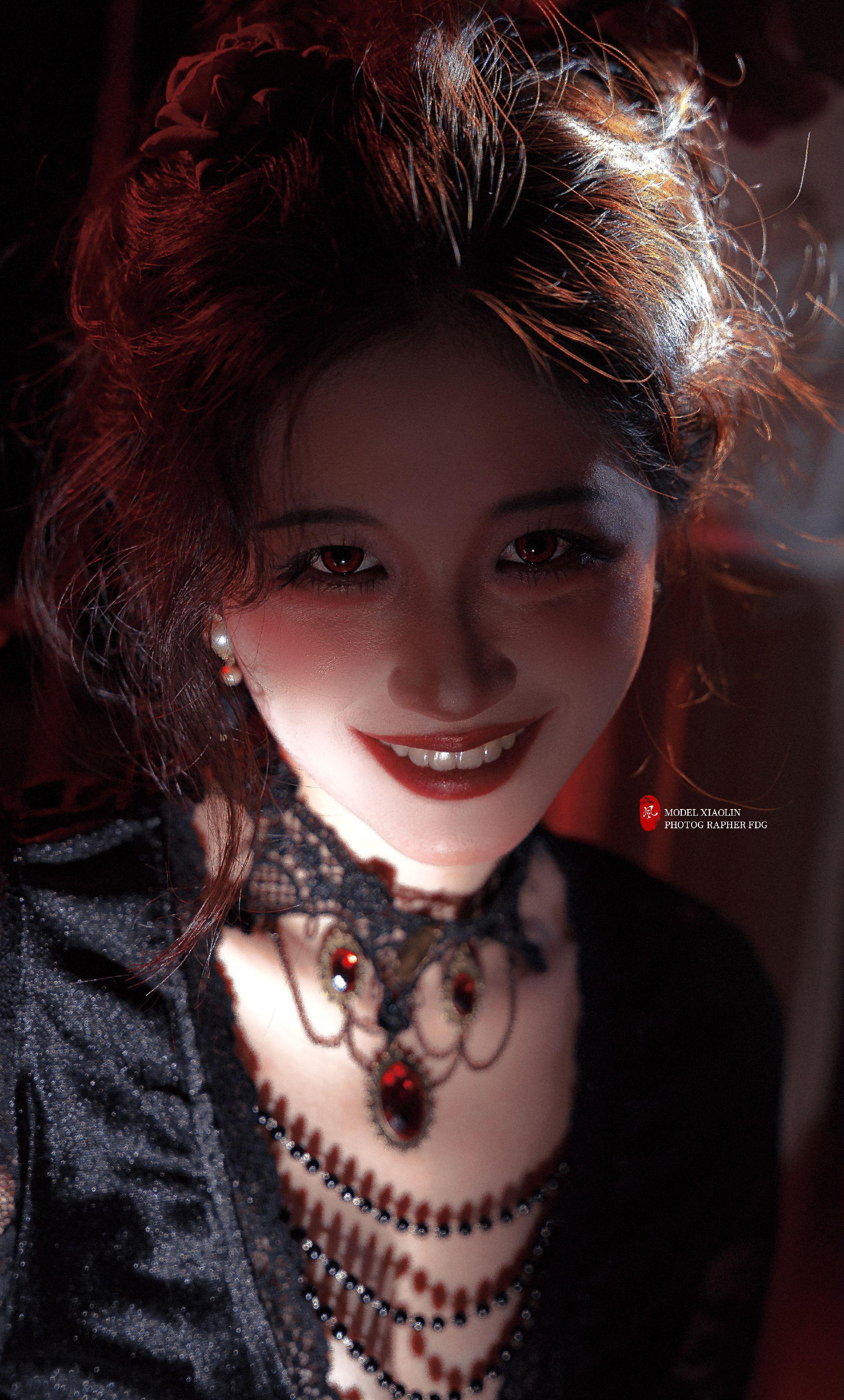 姐只吸血不吃人(ღ˘⌣˘ღ)