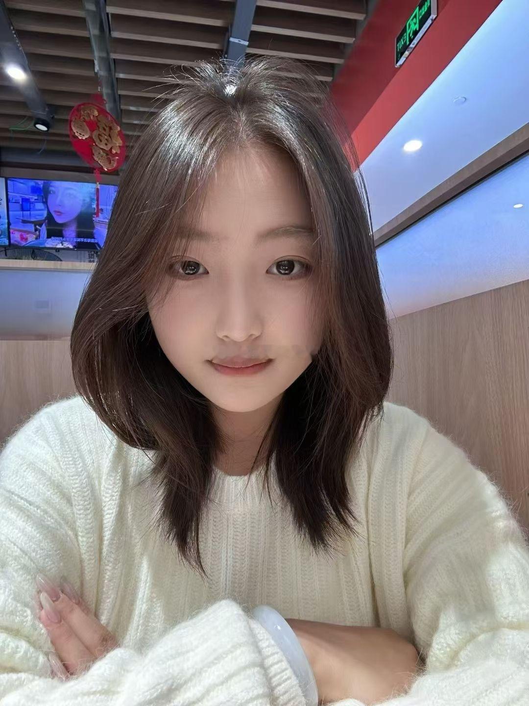 性别：女籍贯：福建目前所在地：宁德年龄：23身高：161体重：44kg工作：文职