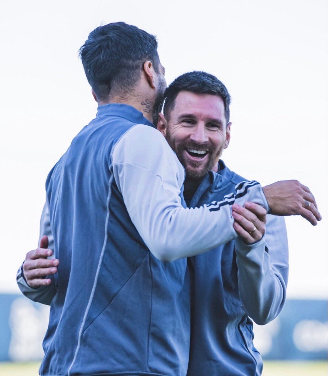 抱抱贴贴❤️🫶😍#梅西[超话]##堪萨斯城竞技vs迈阿密国际# ​​​