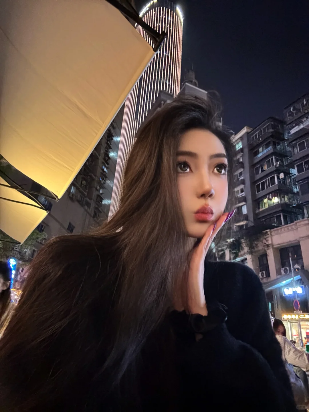 青鸟远去，槐树犹在