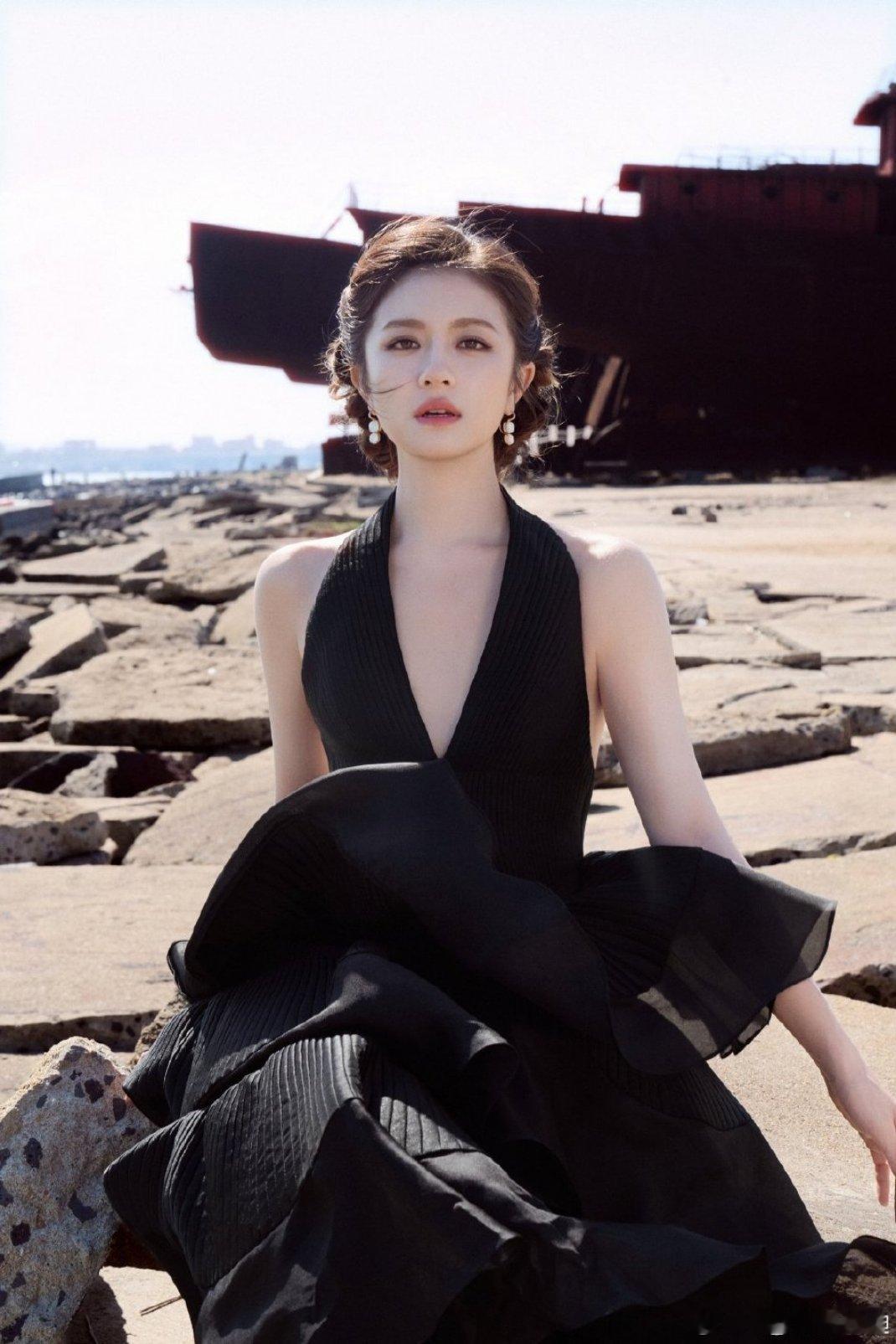 丁禹兮李兰迪月落花都疑似停拍不关李兰迪的事啊，有空来预约兰迪的剧，来看看美女也可