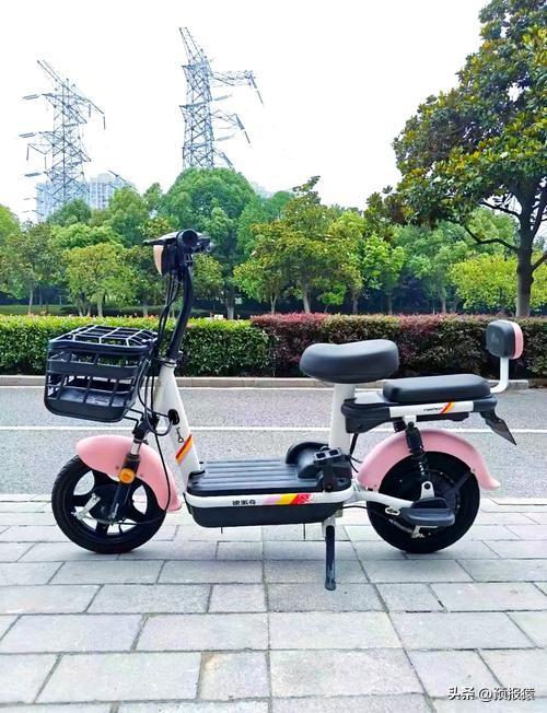 新国标下的“小电驴”是否真的变成了“小慢驴”？新规实施，旧车还能上路吗？
随着《