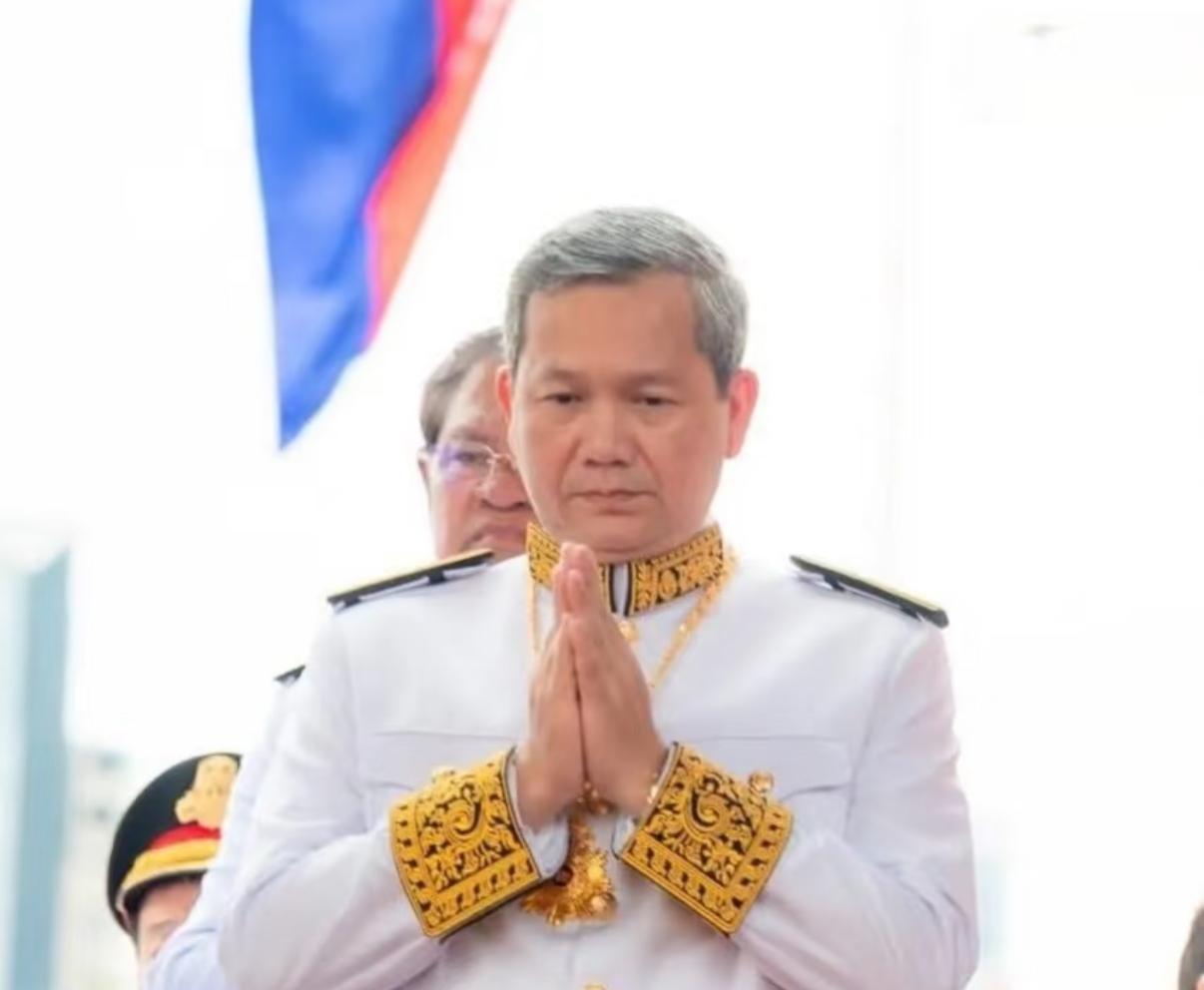 这话说出来也不怕遭报应，

柬埔寨的洪马奈，居然敢说这种糊涂话！

他公然放话，