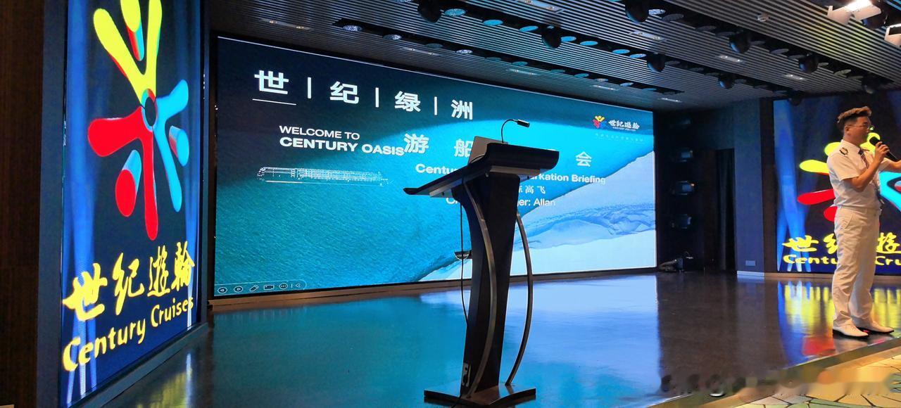 上联:游长江
看三峡
品味古今多少事
请您对下联。