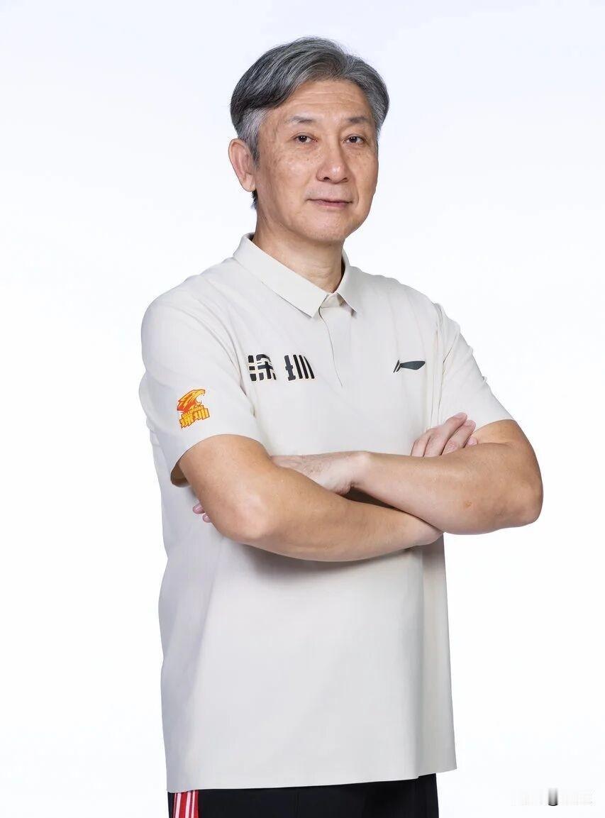 CBA，洋帅-1
深圳男篮管理层今日经过挽救使出“乾坤大挪移”：主帅凯利成为助理