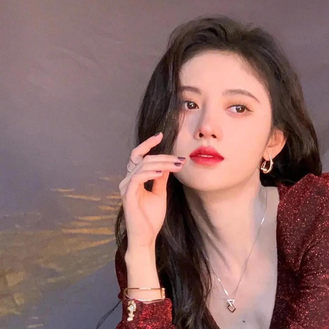 ✨少女心满满，红色唇妆，闪闪亮！💋少女粉唇妆 唇妆淡妆 温柔粉唇妆 甜美的唇妆