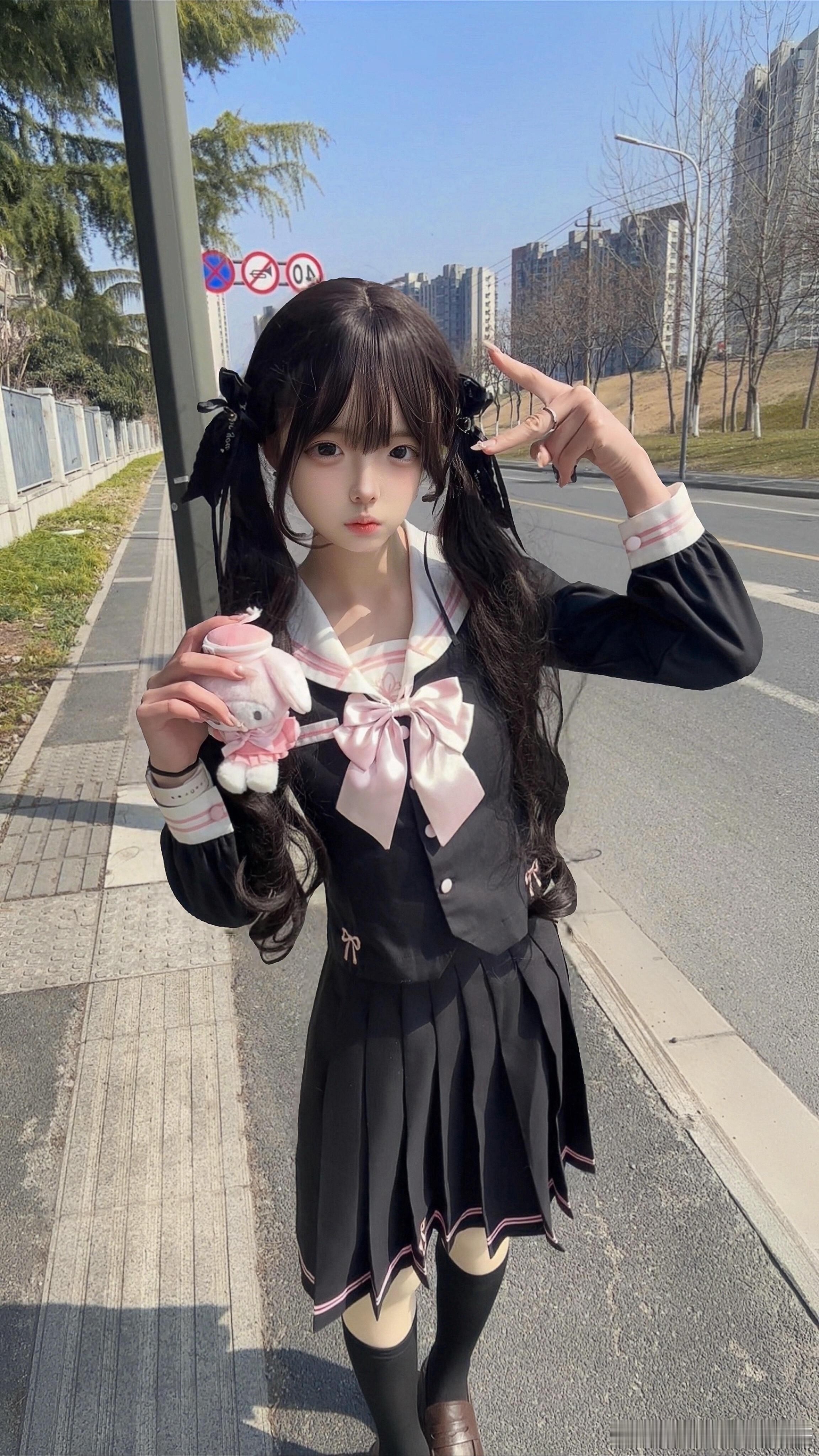 软乎乎的萌妹纸~ 