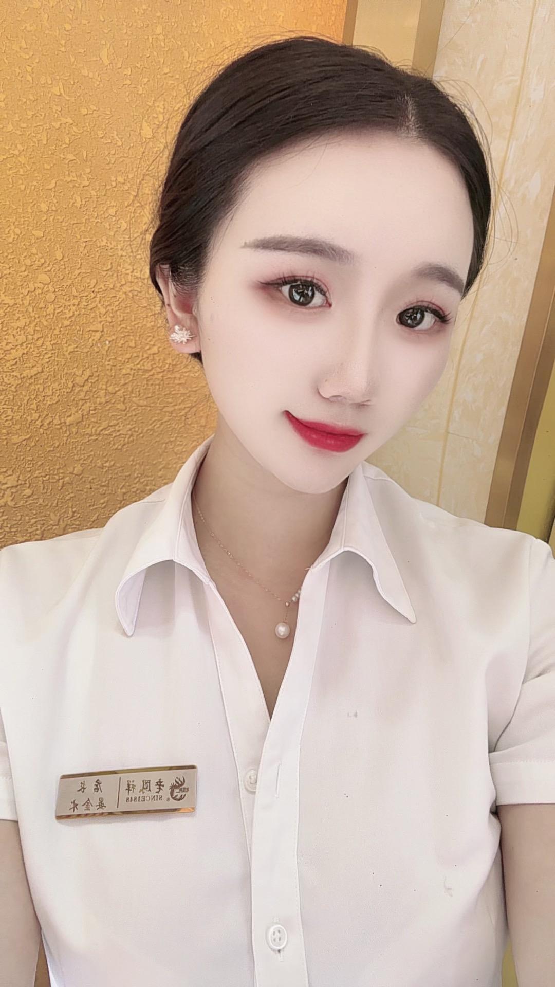 你问我爱抽烟还是爱喝酒，格局小了，我爱你