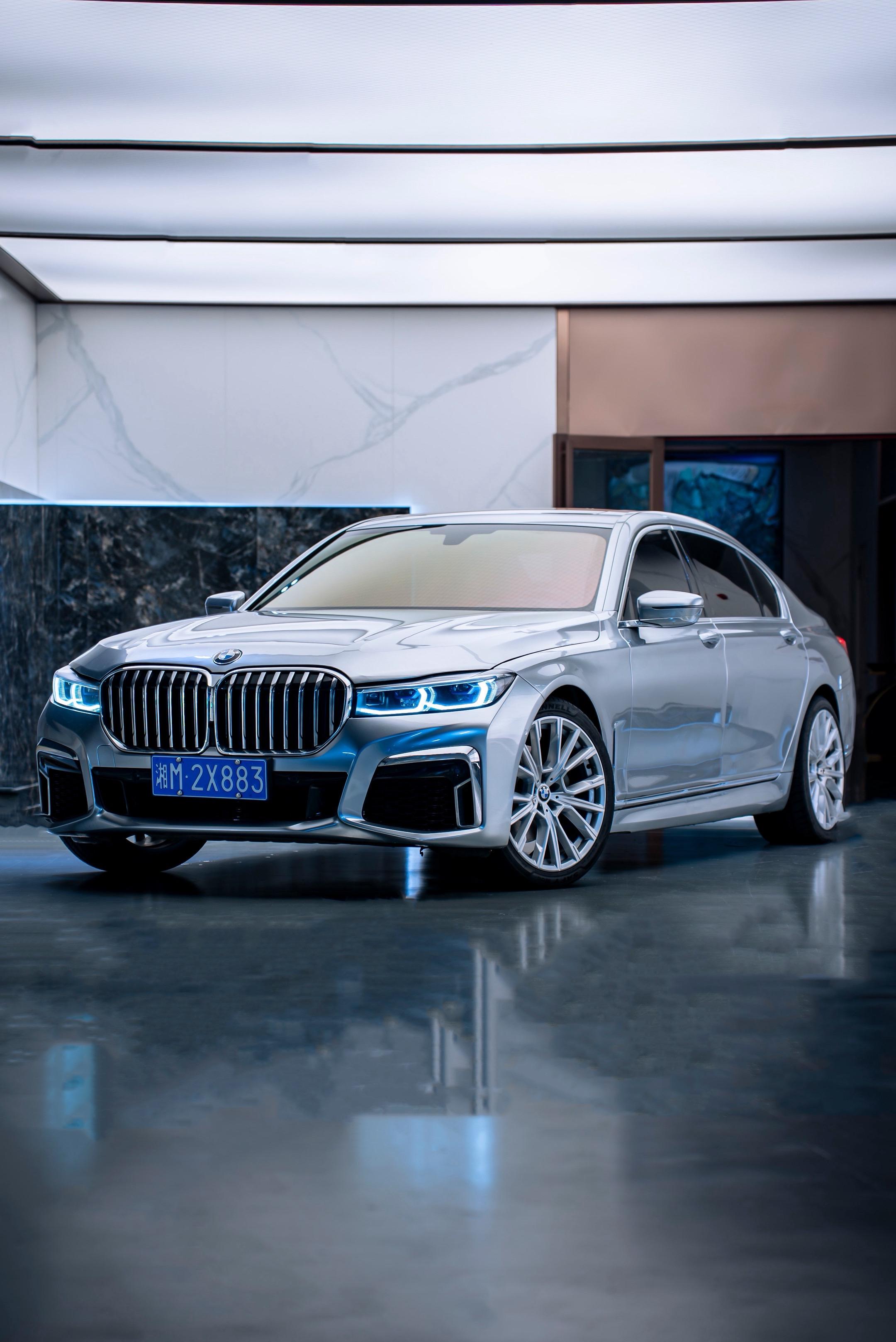 究竟是生不逢时还是巅峰相对，这一代的宝马七系在那个年代本身就做的很好...