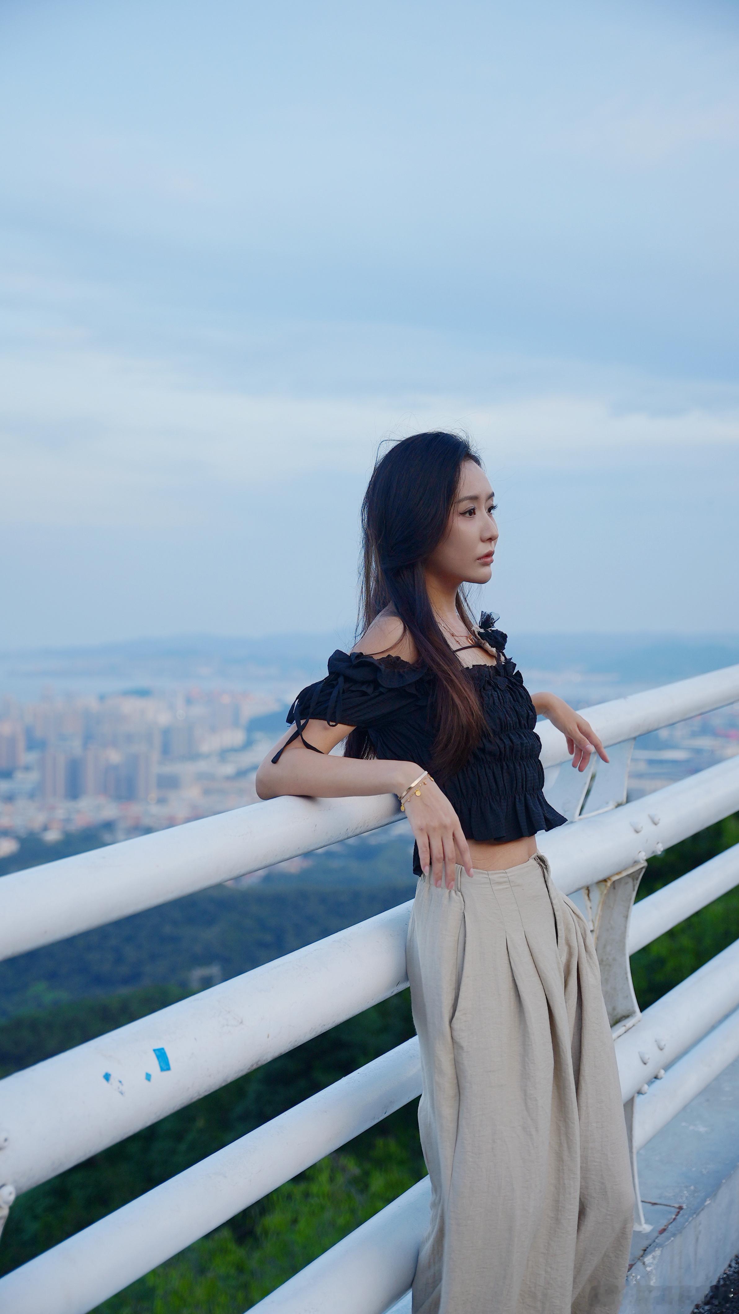 每天早起打卡新的一周，早呀[努力][努力] ​​​
