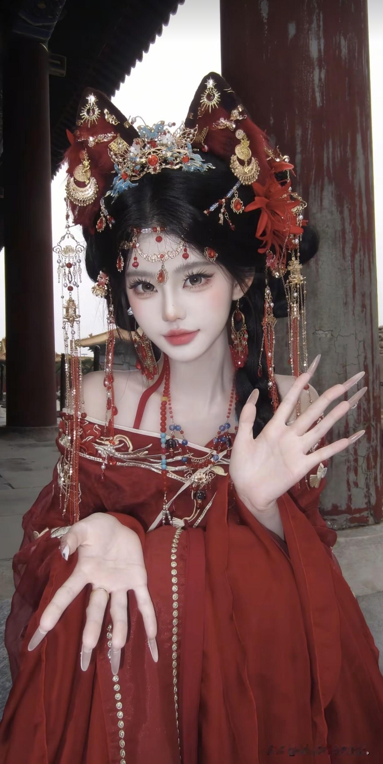 古代女性装 古典温婉美人 穿花衣的女人 穿花裙的姑娘