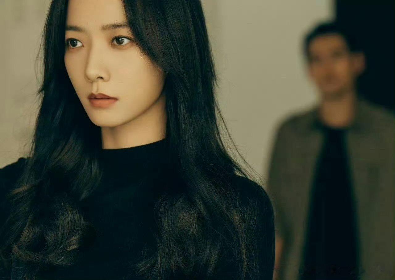 王珞丹拍戏瘦到47kg救命！王珞丹拍戏瘦到47kg，竟是因为代入角色太难受，饭吃