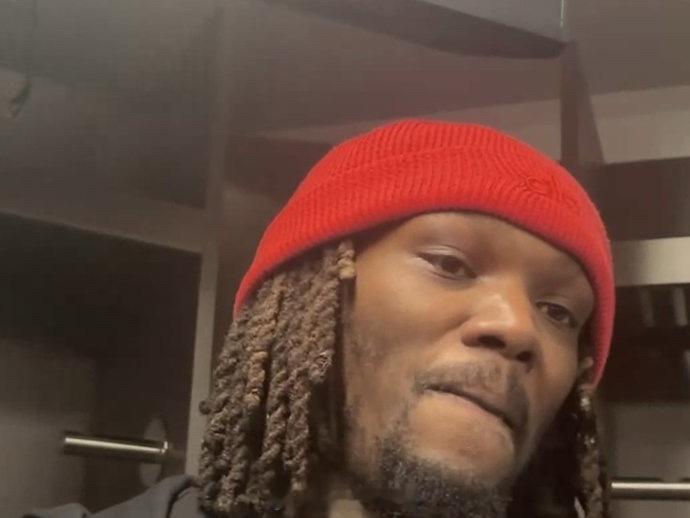 罗伯特·威廉姆斯说他和女友一起看了24年总决赛“当时是真心为兄弟们高兴，但又因为