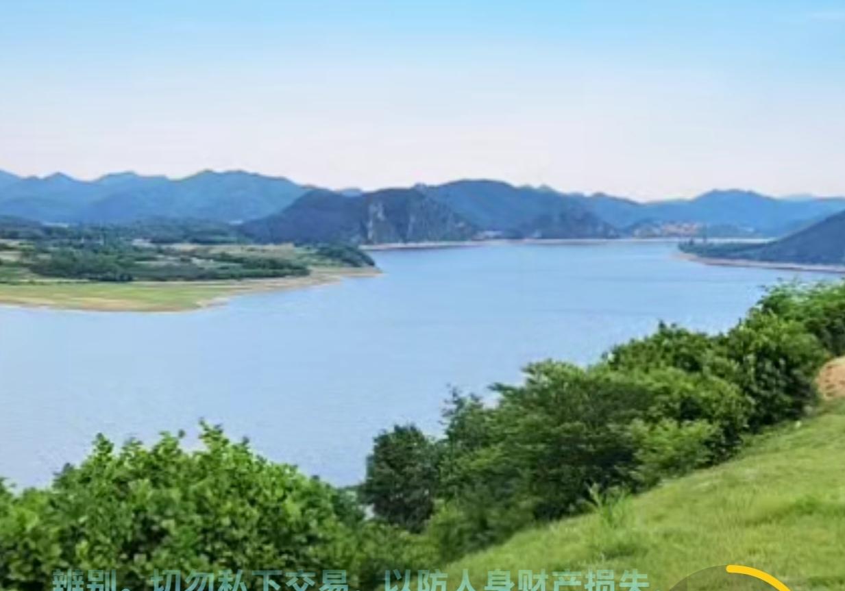〔生物与环境的关系〕
 
生物与环境之间的关系是：相互影响、相互依存、不可分割。