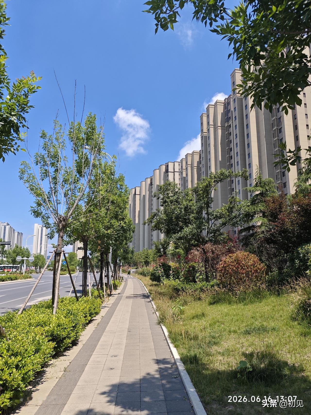 端午监管密集亮剑！10家A股公司违规爆雷原因全拆解！
 
6月18日端午假期前最