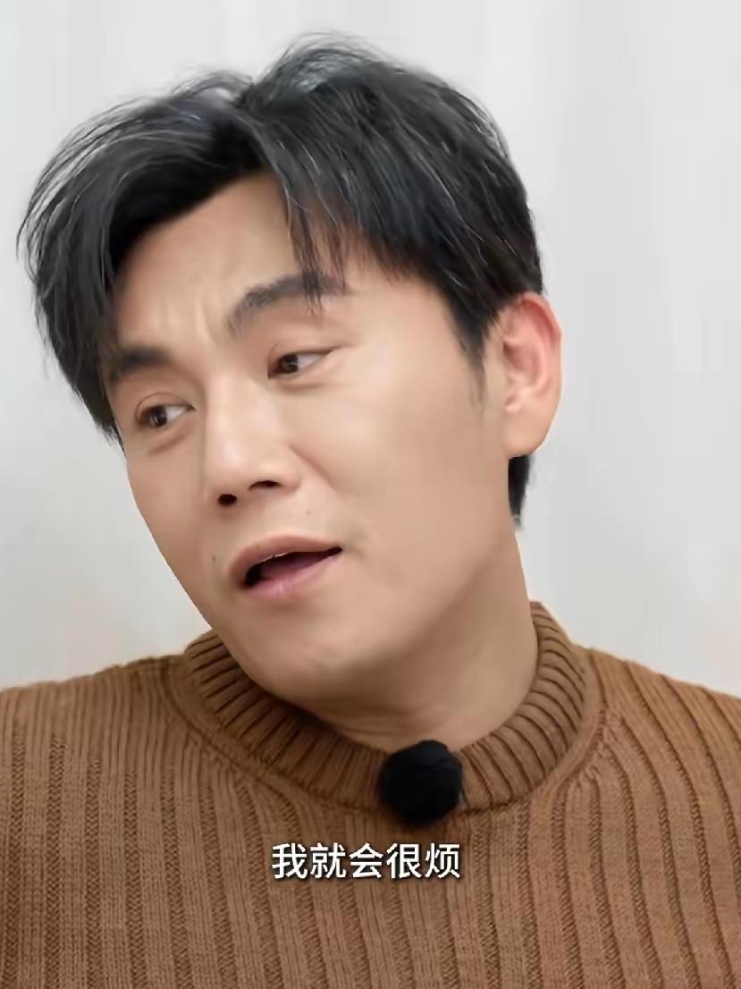 只要两个人互相喜欢，一百岁撒娇也正常。关系是别人的，各有各的生活。伊能静是才女，