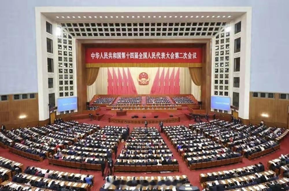 “两会”涉台表述发生重大调整，谁拒绝和平统一，就承受武力统一 ！！！在此次政府工