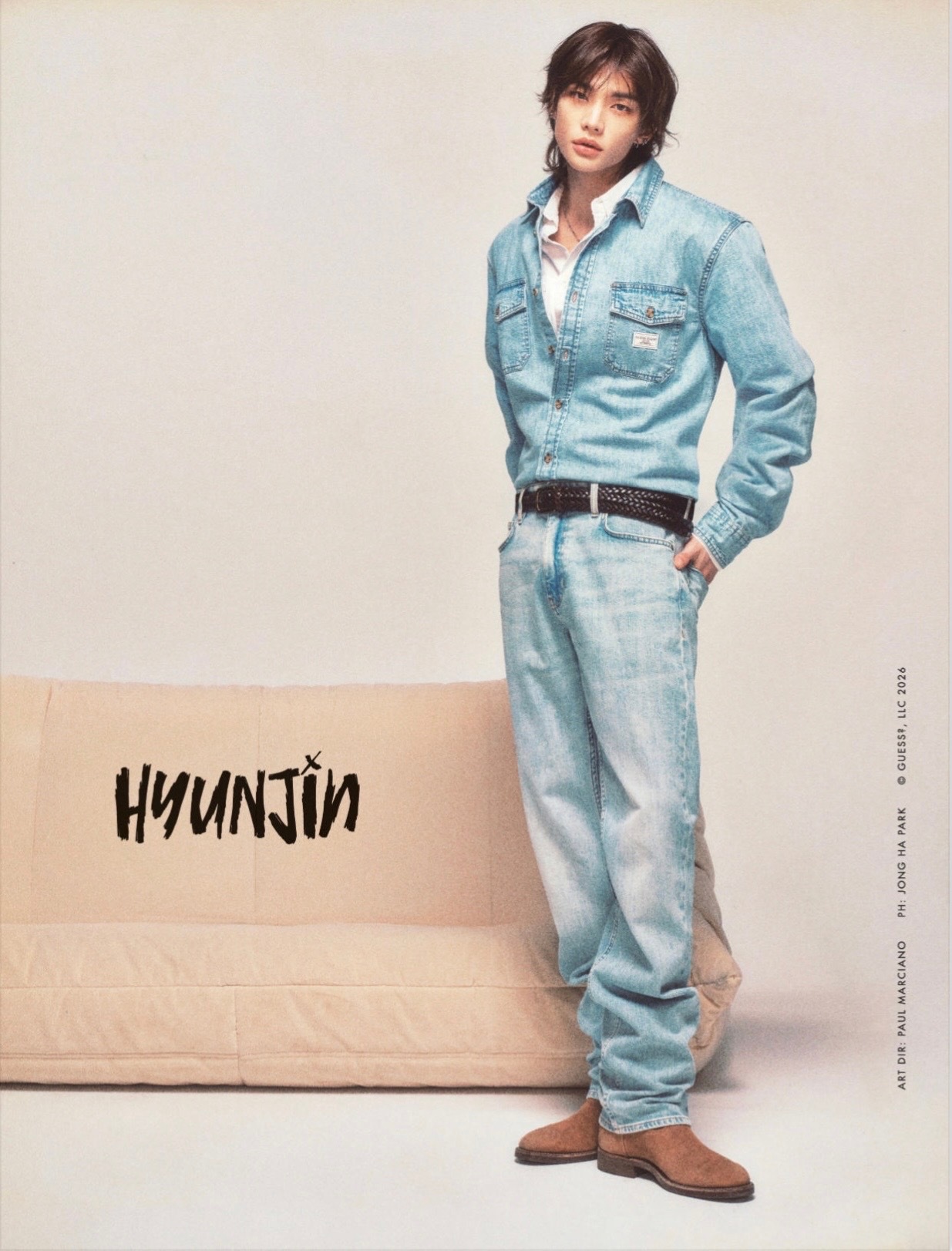 黄铉辰Hyunjin x GUESS S/S 2026 CampaignGUES