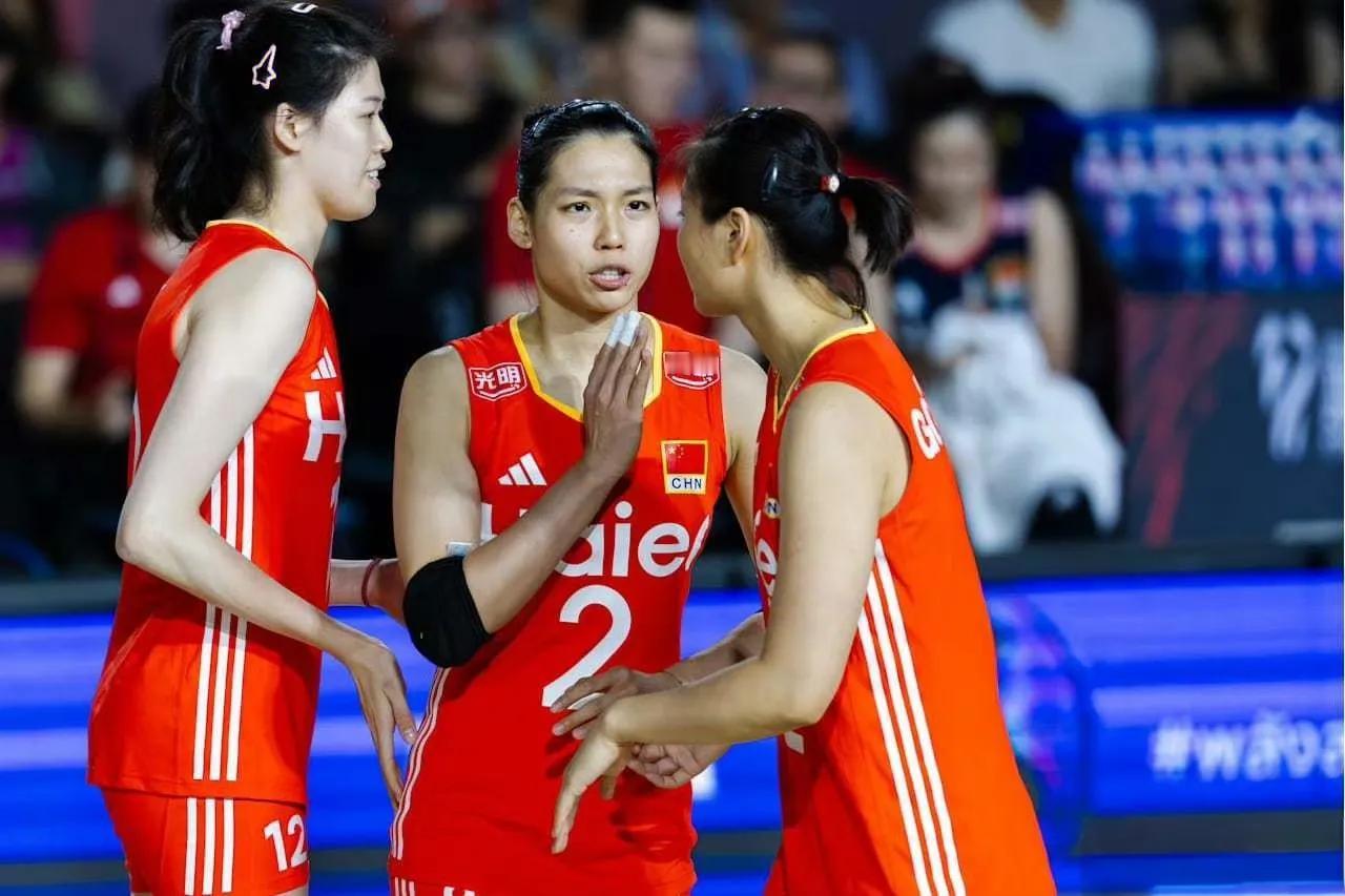 庄宇珊15分｜中国女排3-0多米尼加

进攻：12分，46扣12中，3失误被拦。