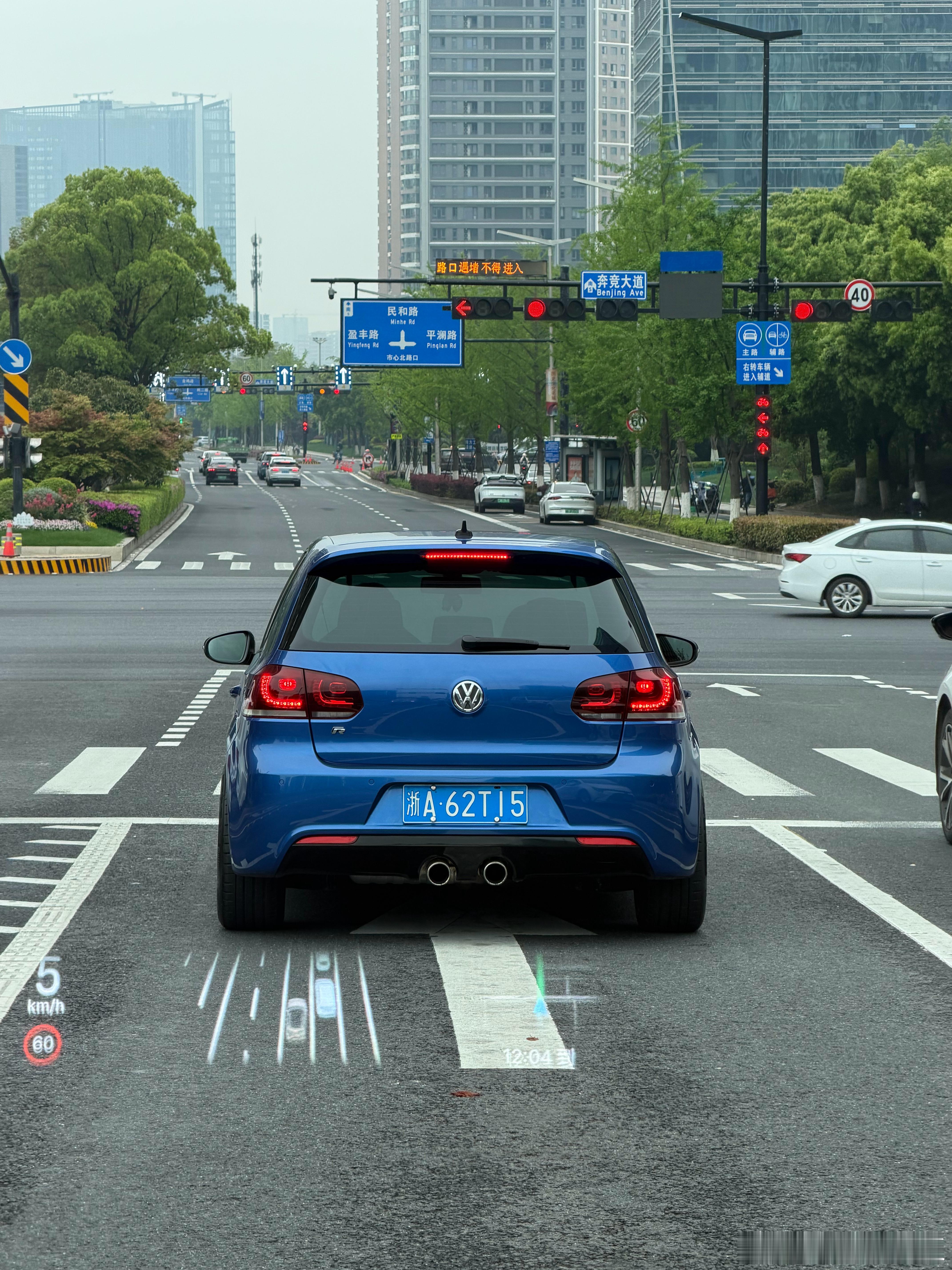 当年的落地70W 现在7W的性能钢炮虽然车以老 低调的压迫感 还是非常nic