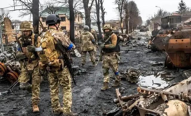 泽连斯基真的是演员
目前泽连斯基还在骗人，还在骗俄罗斯，泽连斯基称目前他们的和平