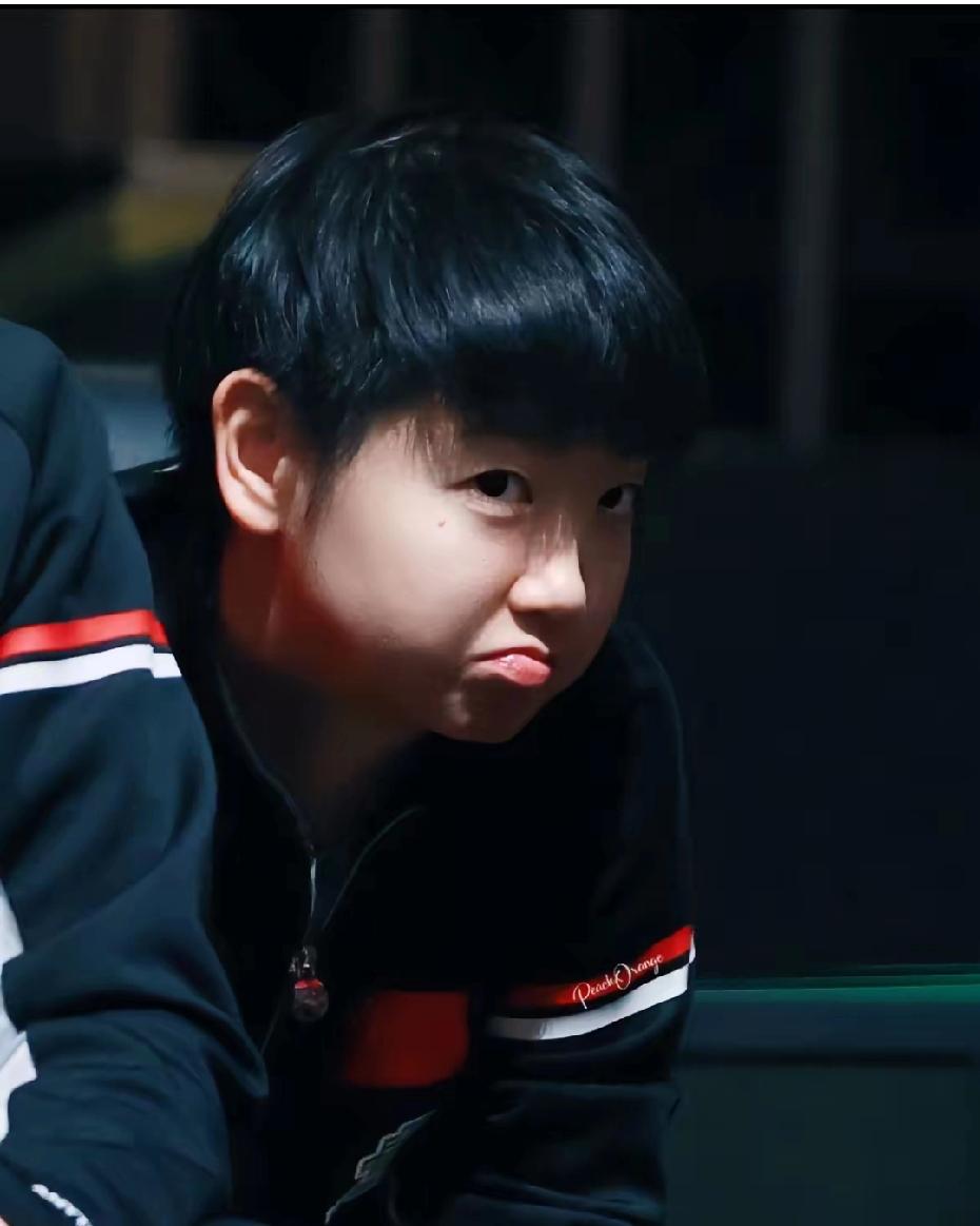 莎莎在蛐蛐谁，又在撇嘴谁
救命，老阿姨被莎莎硬控了
人这一辈子子
总要有很多很多